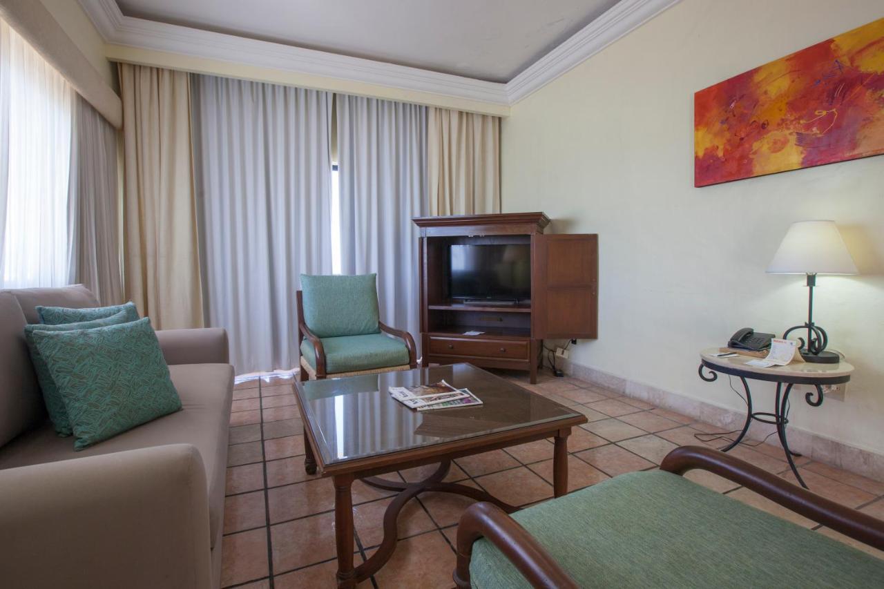 Royal Villas Resort Mazatlan Bagian luar foto Living room