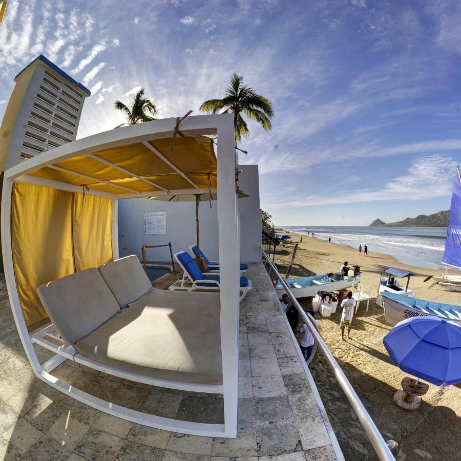 Royal Villas Resort Mazatlan Bagian luar foto Beach at the Grand Palladium Resort
