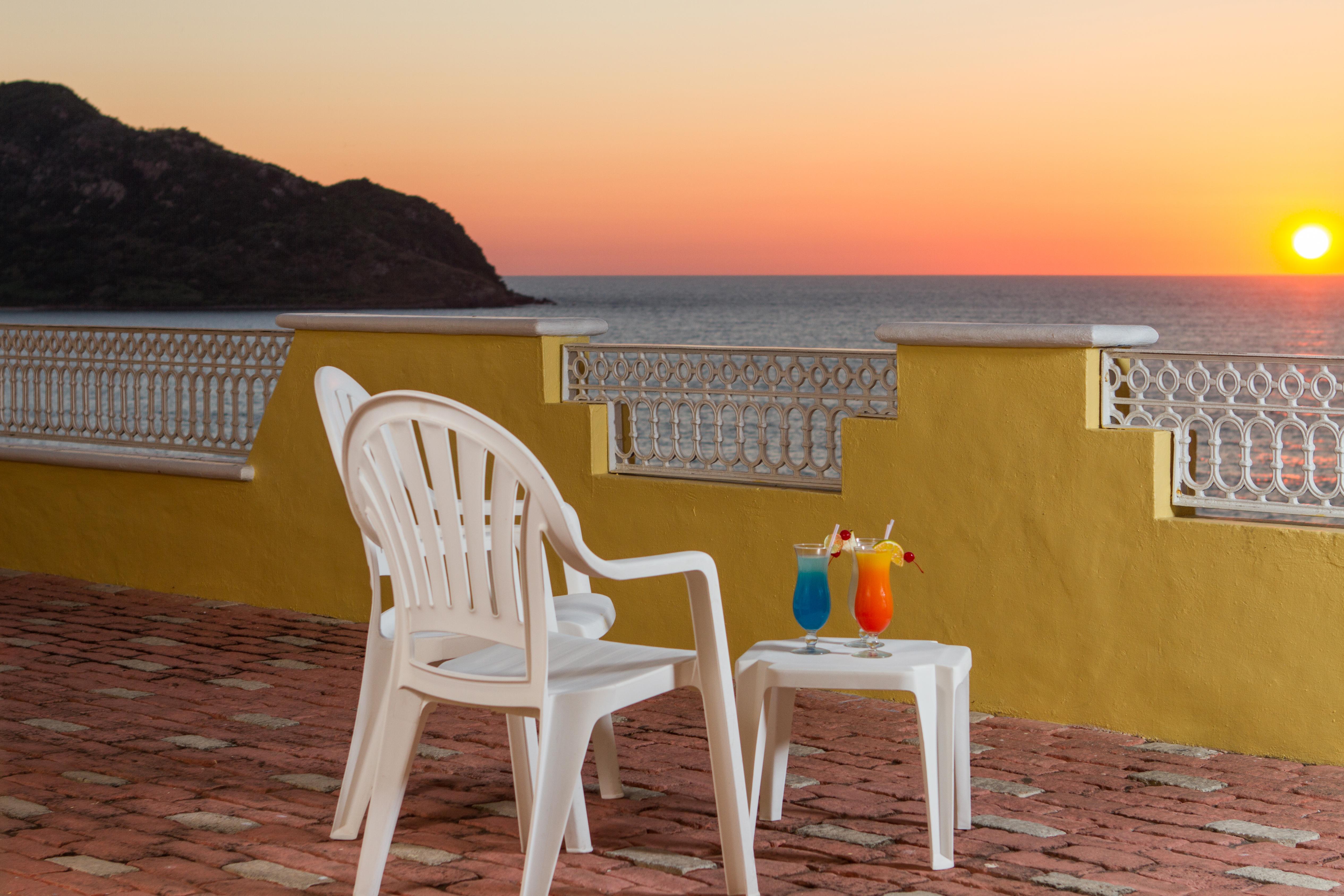 Royal Villas Resort Mazatlan Bagian luar foto Sunset at the hotel