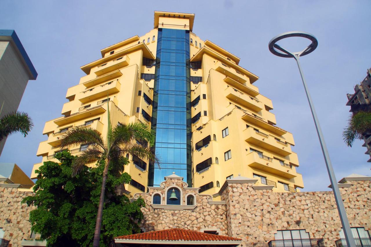 Royal Villas Resort Mazatlan Bagian luar foto The hotel in 2008