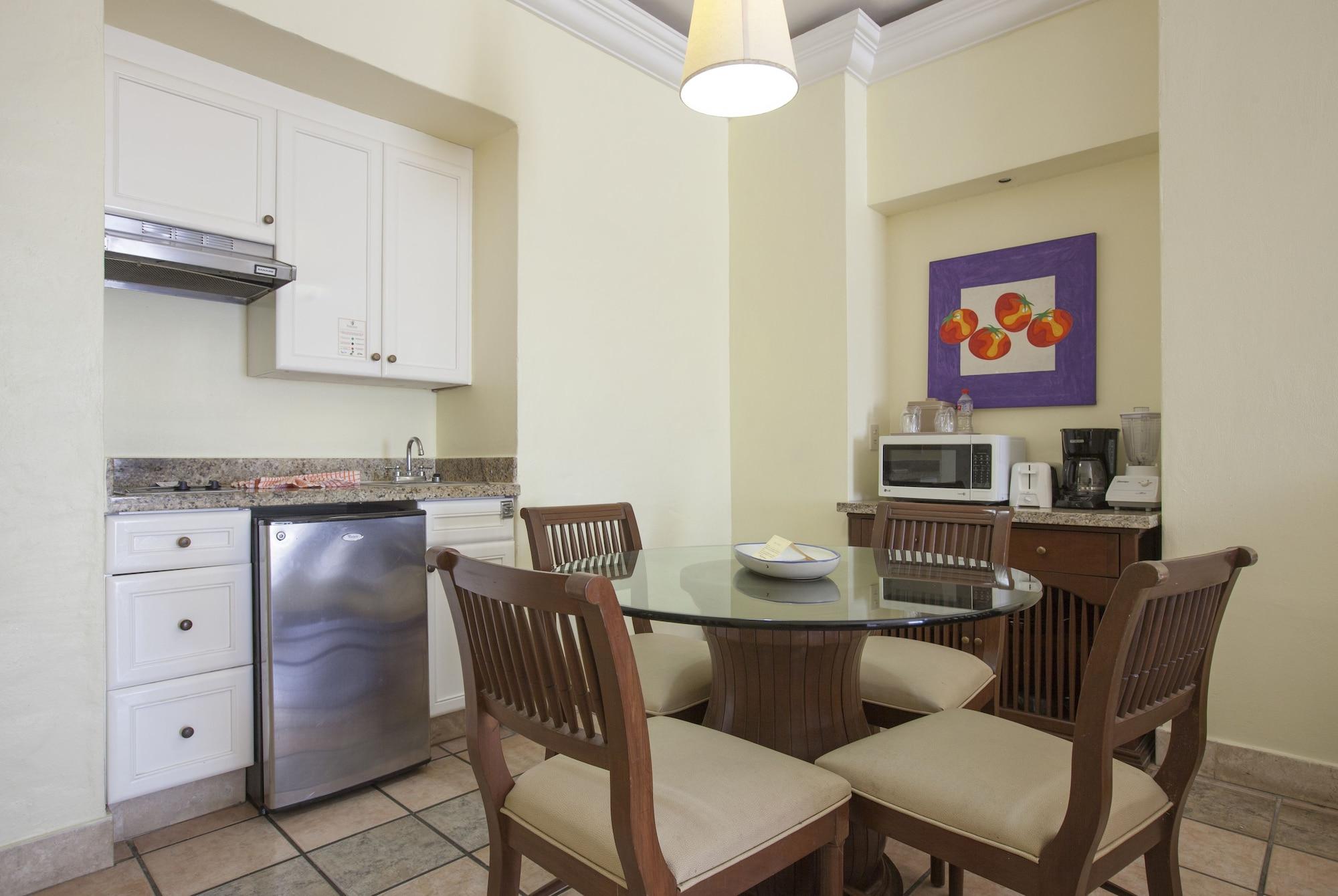 Royal Villas Resort Mazatlan Bagian luar foto A kitchen in a typical Disney Vacation Club villa